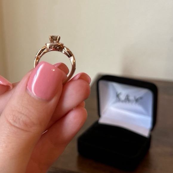 Rare Levian 14 kt. Rose Gold Round Chocolate Diamond Ring - Picture 8 of 12